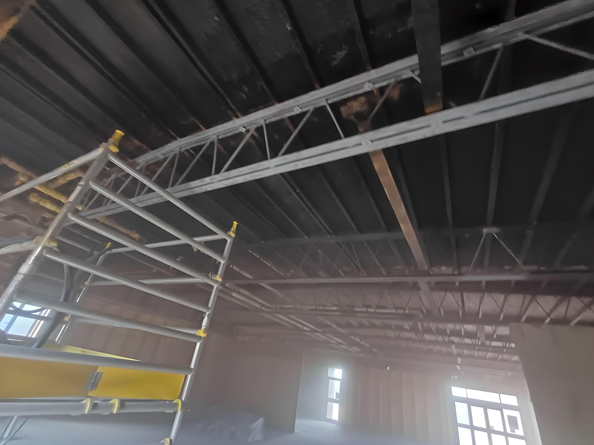Shot blasting process on structural steel trusses